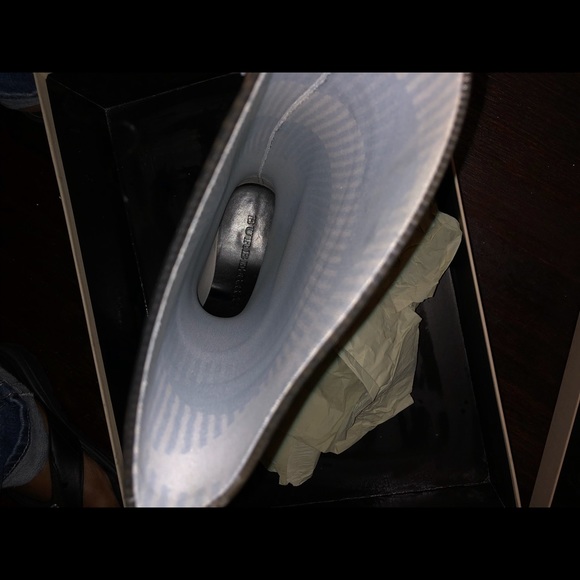 Burberry rain boots - Picture 8 of 8